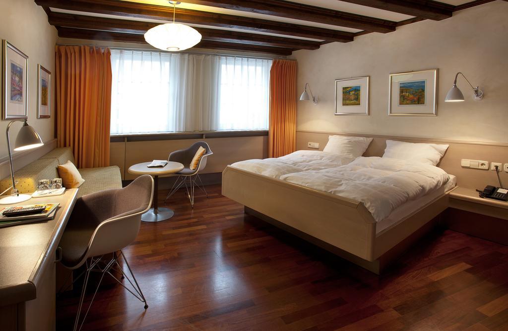 Hotel Scholl Schwäbisch Hall Quarto foto